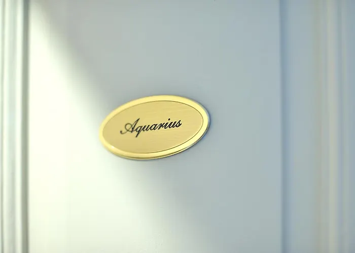 Aquarius Couette-café